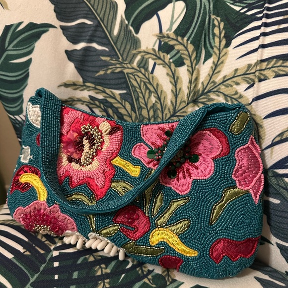 Floral Embroidered Beaded Women's Bag - Picture 2 of 2
